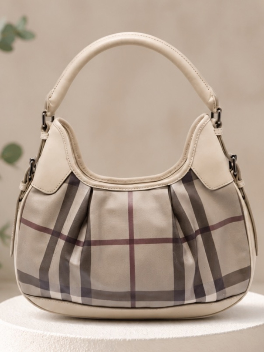 🛑✋Sale/Price Drop 🛑✋AUTHENTIC HANDBAG BURBERRY.